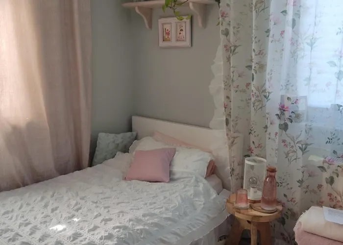 Homestay szállás Gemuetliches Einzelzimmer Von Privat, Frisch Renoviert