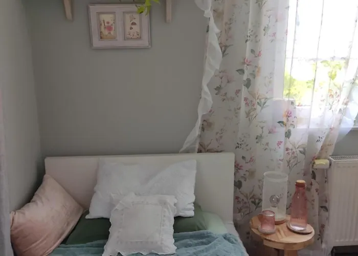 Homestay szállás Gemuetliches Einzelzimmer Von Privat, Frisch Renoviert *