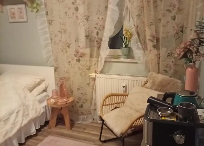 Gemuetliches Einzelzimmer Von Privat, Frisch Renoviert Homestay szállás *